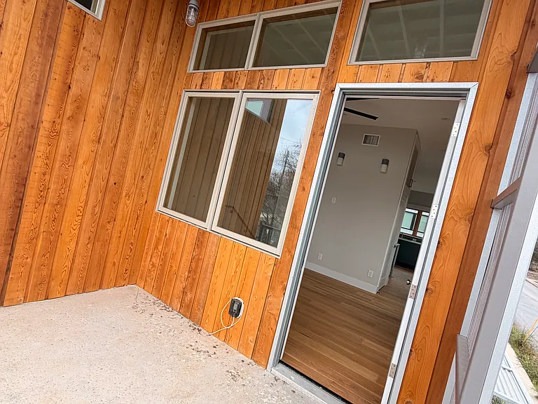 1107 S Cherry St — Photo 14