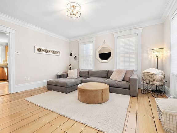 5th image of 251 Merrimac St #1