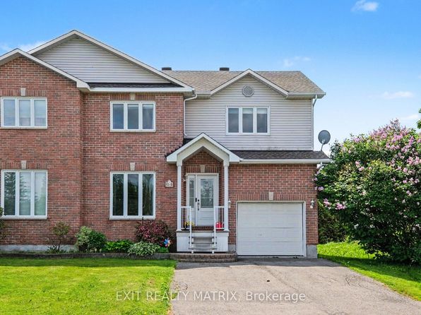 15 A Blais St #B, Russell, ON K0A 1W1