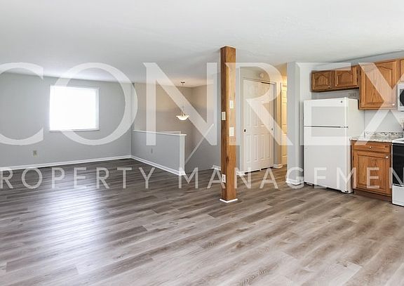 3rd image of 5729 Hacienda Ct