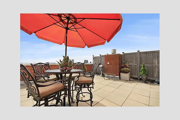 Sold by Stribling | media 1