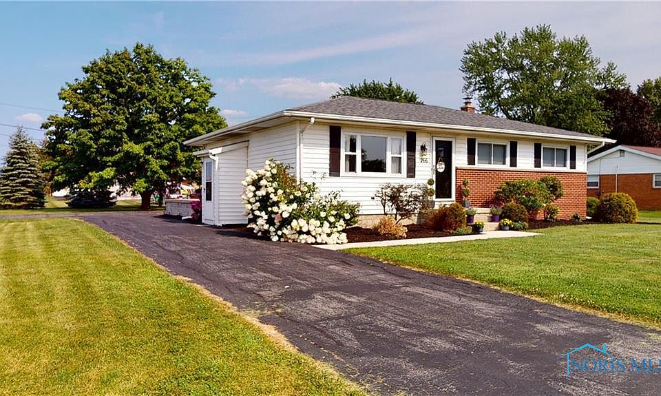 1st image of 266 Beechwood Dr