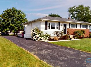 266 Beechwood Dr, Tiffin, OH 44883