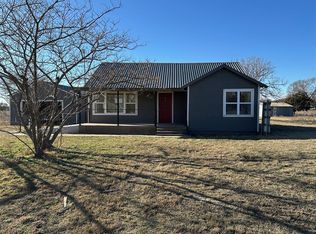 17262 E 1150th Rd, Sweetwater, OK 73666