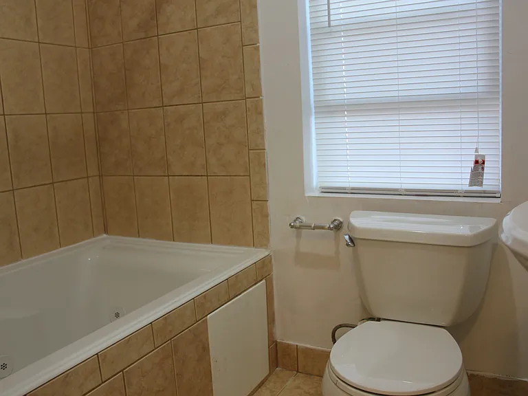 3873 Brandywine St — Photo 3