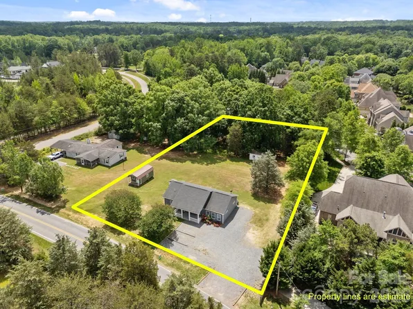 14532 E Rocky River Rd, Davidson, NC 28036