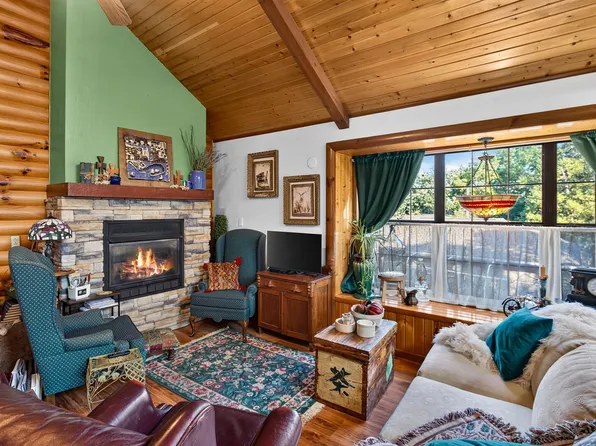 161 Cedar Lane, Rockaway Beach, MO 65740