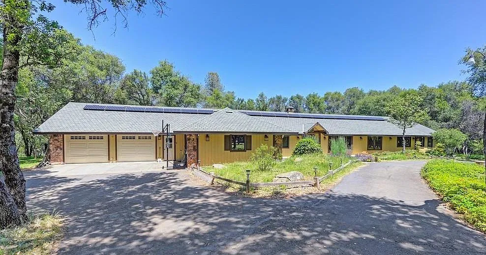 3951 Welker Ln photo 1