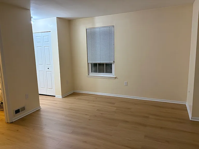 43 Chelmsford Ct — Photo 25