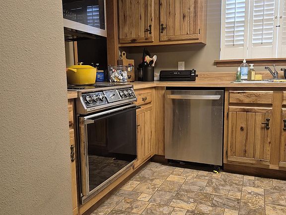 4th image of 310 Kleinshore Rd APT C4