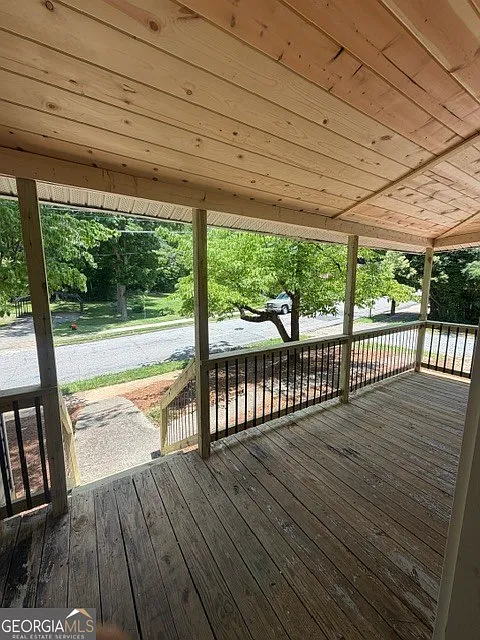 2 bed, 1.0 bath, $1,600 — Photo 4