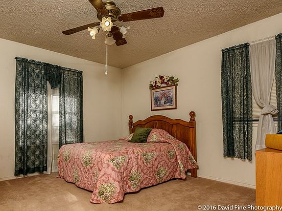 3rd image of 3334 Maxwell Dr