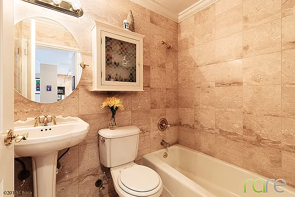 Sold by Rich Associates Real Estate LLC | media 6