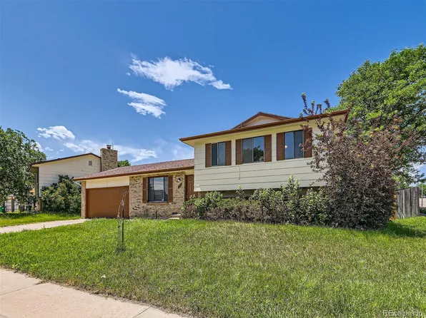 905 S Ventura Court, Aurora, CO 80017