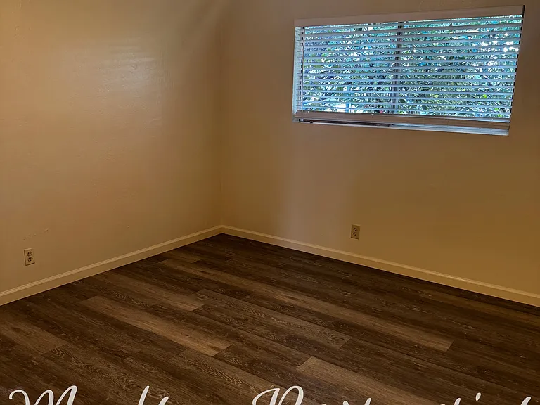 84 Nelson Ave #3 — Photo 6