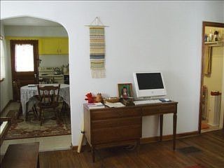 3rd image of 3179 Keats Ave