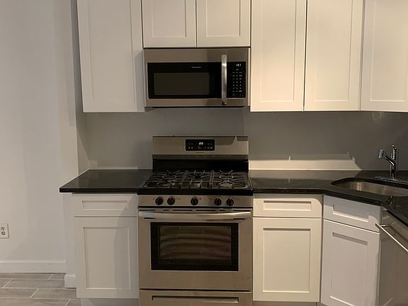 2nd image of 346 E 15th St #2AA