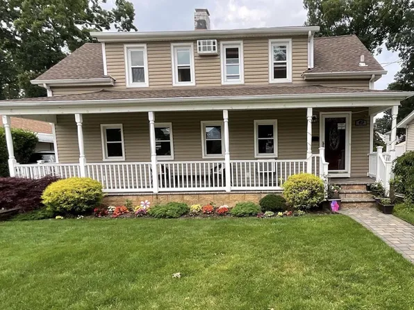 49 Forest Ave, Valley Stream, NY 11581