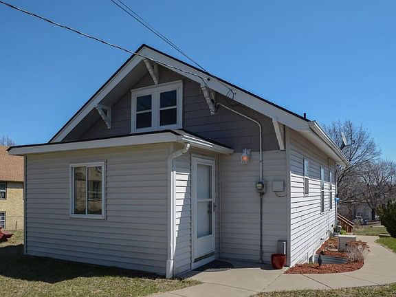 3rd image of 342 2nd Ave S