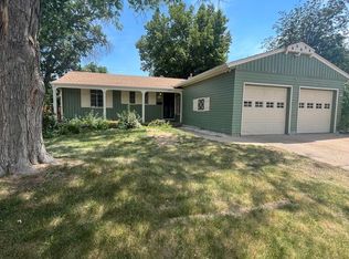 3046 S Jasmine St, Denver, CO 80222