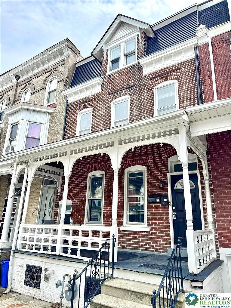 1 bed, 1.0 bath, 750 sqft, $1,285 — Photo 1