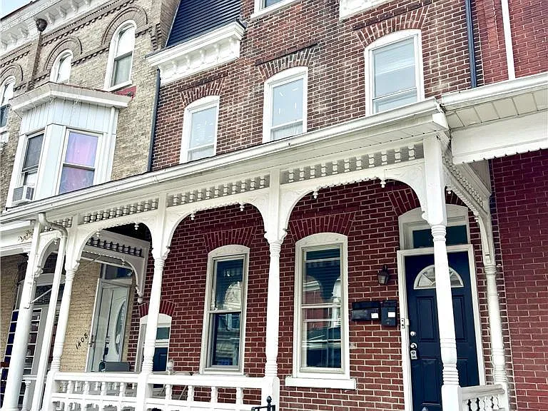 1410 W Turner St #1 — Photo 1