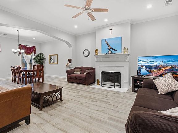 4th image of 5925 Eastridge Pl