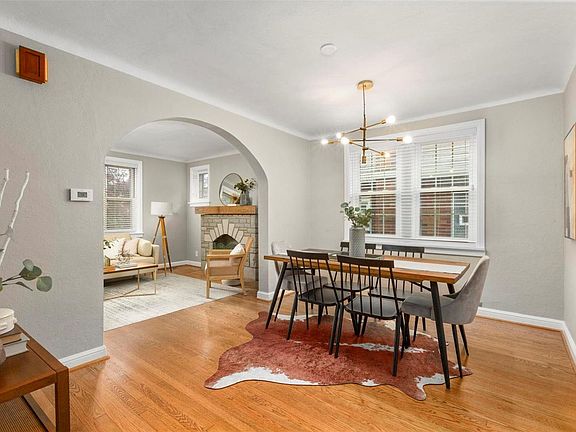 5th image of 5439 Walsh St