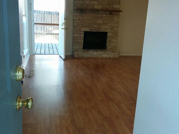 3rd image of 2405 Burleson Ct #A