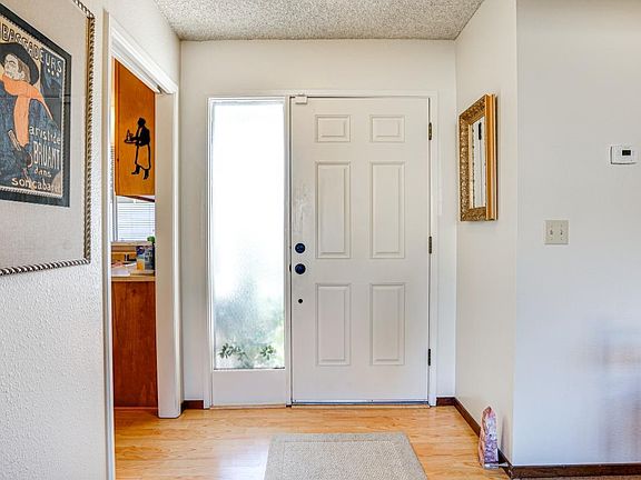 5th image of 1136 Lanewood Way