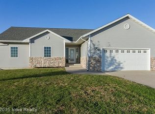 900 15th St SE, Bondurant, IA 50035