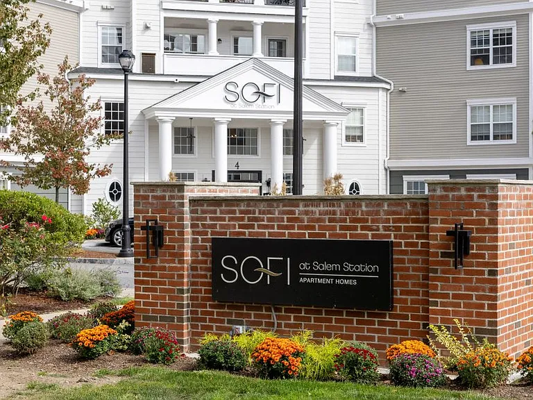 Sofi At Salem Station — Photo 44