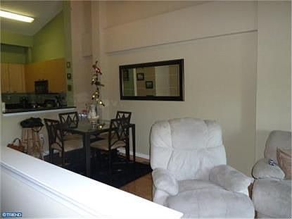 3rd image of 2 Leverington Ave Penthouse 11