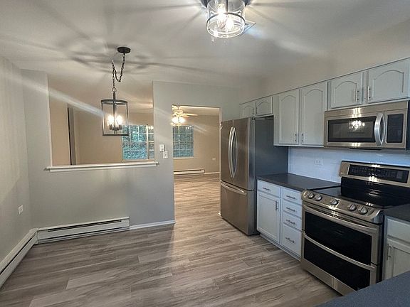 3rd image of 7418 Clarendon Ct