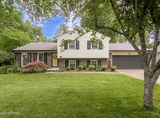 1013 Forest Ln, Goshen, KY 40026