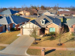 12037 SW 8th St, Yukon, OK 73099