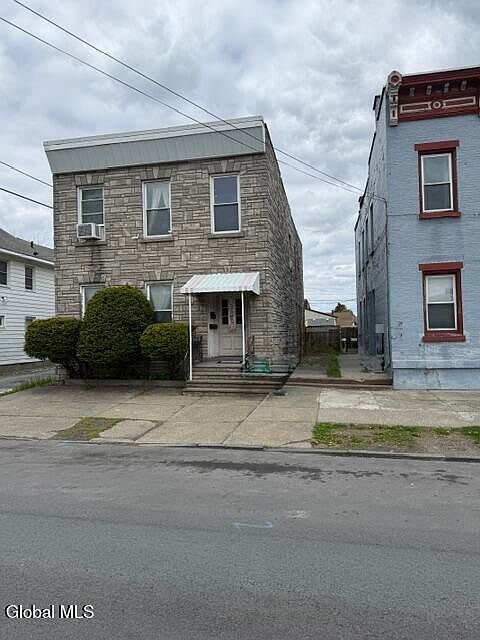 1st image of 215 23rd Street