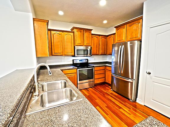2nd image of 3953 W Watkins Way #U3