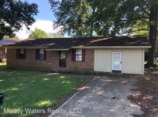 103 Oak Dr, Booneville, MS 38829