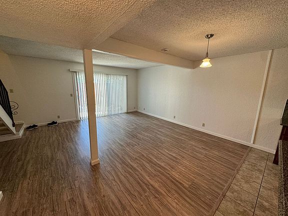 3rd image of 2027 Alta Loma St
