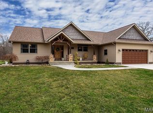 14982 Freemont Rd, Carlinville, IL 62626