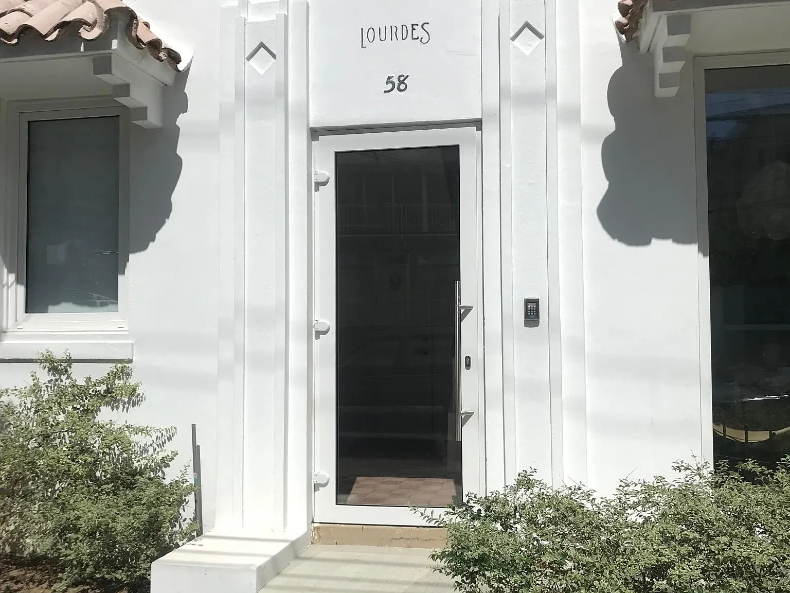 2 bed, $3,500 — Photo 2