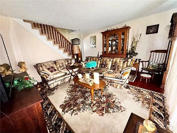 3rd image of 3072 3rd St