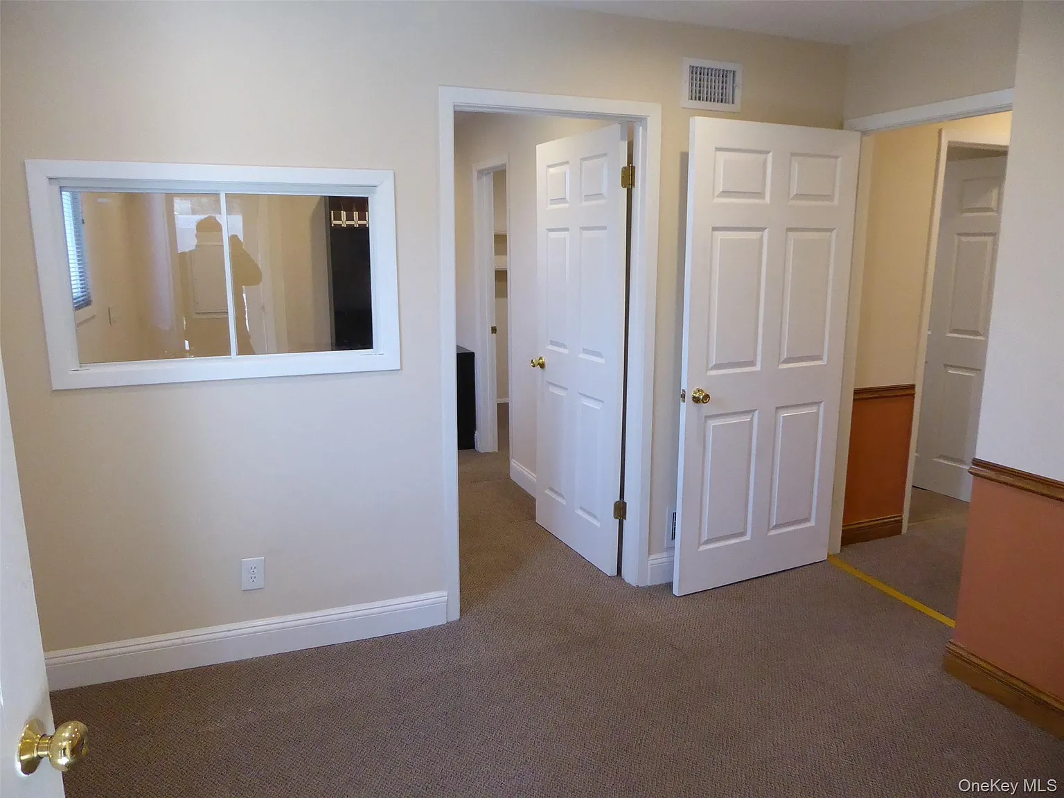 2 bed, 2.5 bath, 1500 sqft, $4,000 — Photo 4