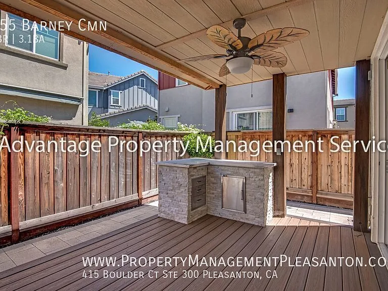 855 Barney Cmn — Photo 8