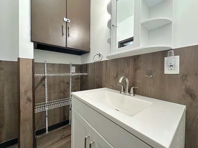 403 Liberty St — Photo 13