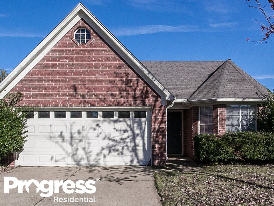 1st image of 10246 Fox Chase Dr