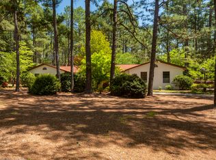 165 S Knoll Rd, Southern Pines, NC 28387