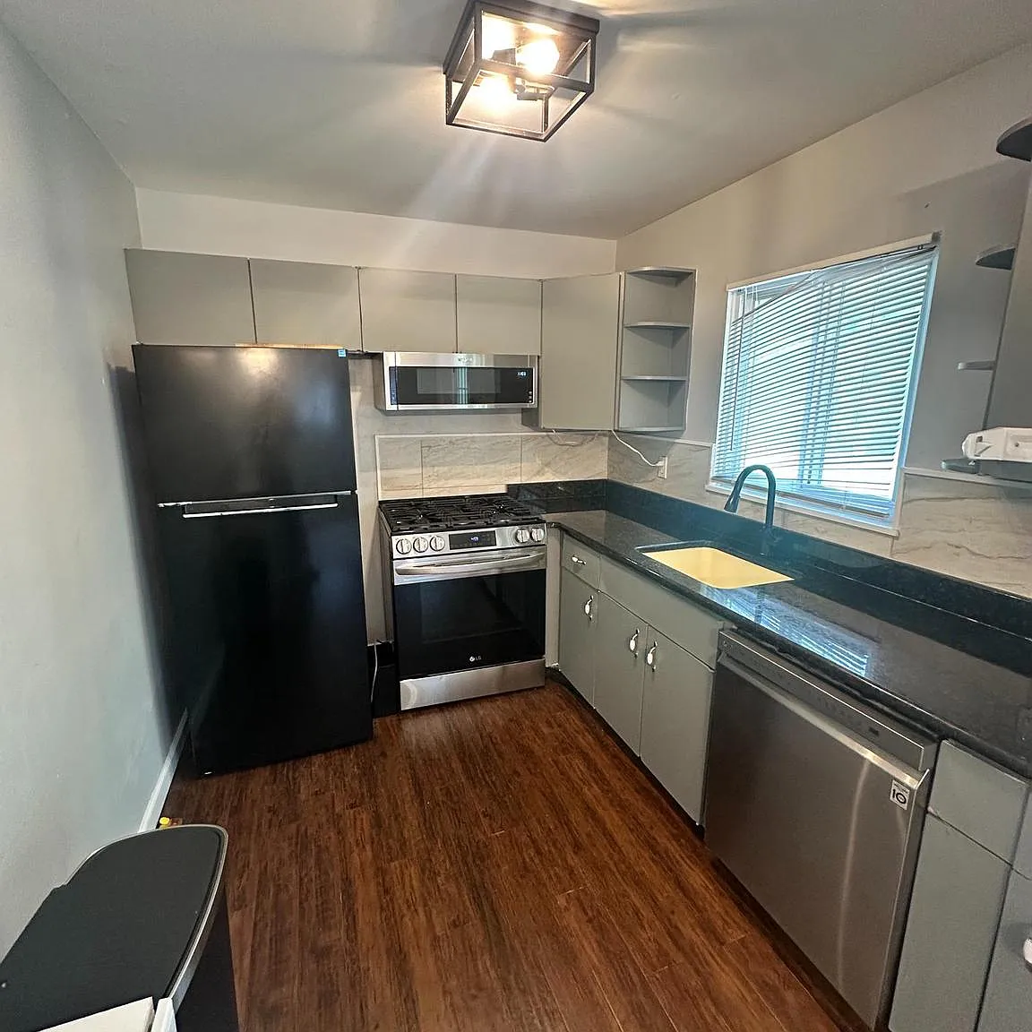 4 bed, 1248 sqft, $3,500 — Photo 4
