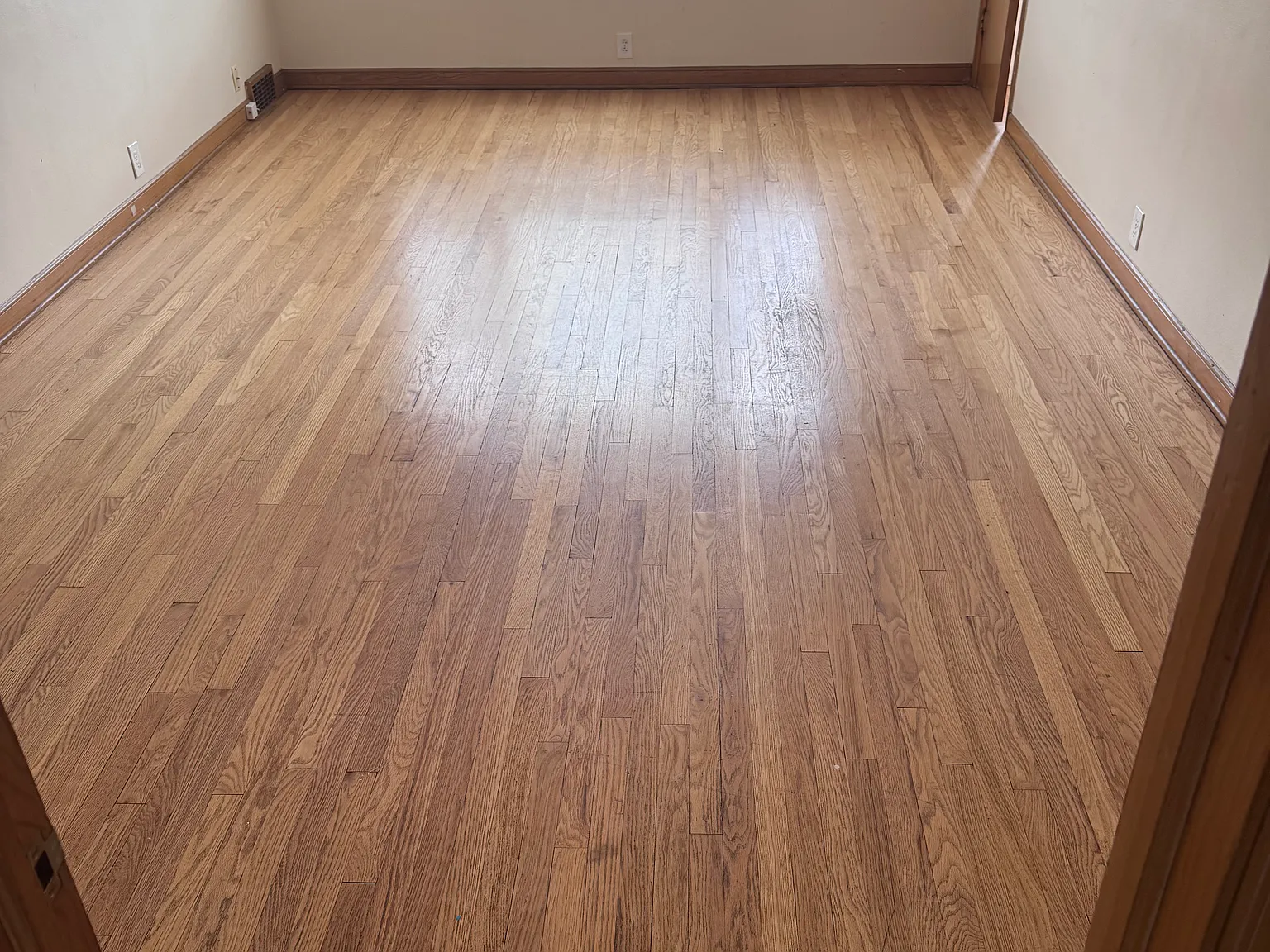 2 bed, 900 sqft, $1,200 — Photo 3